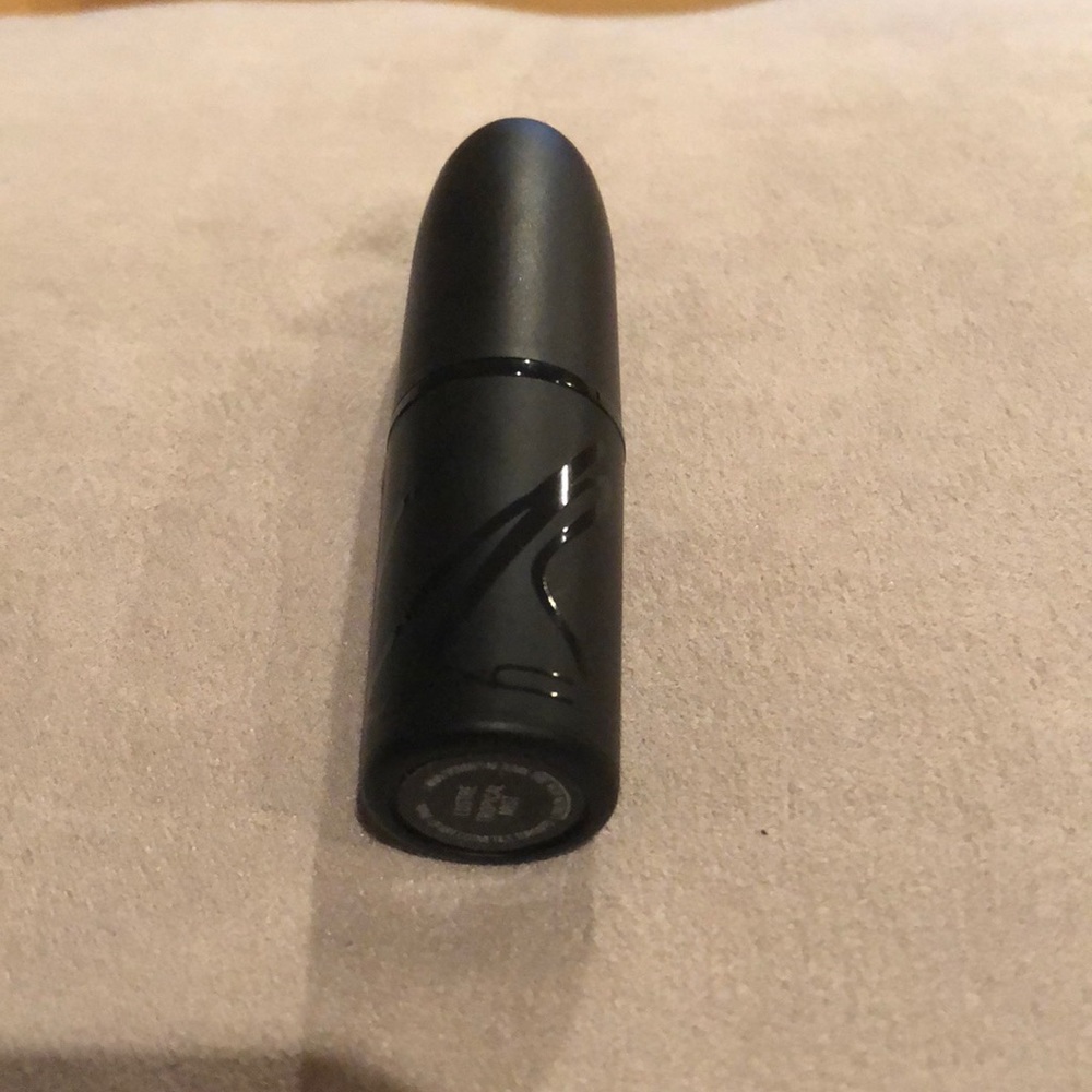 MAC & Carine Roitfeld: Tropical Mist Lipstick LE